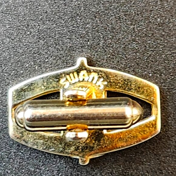 Elegant Swank Gold-Toned Cufflinks with Mother of Pearl Inlay – Vintage Style - Picture 4 of 6